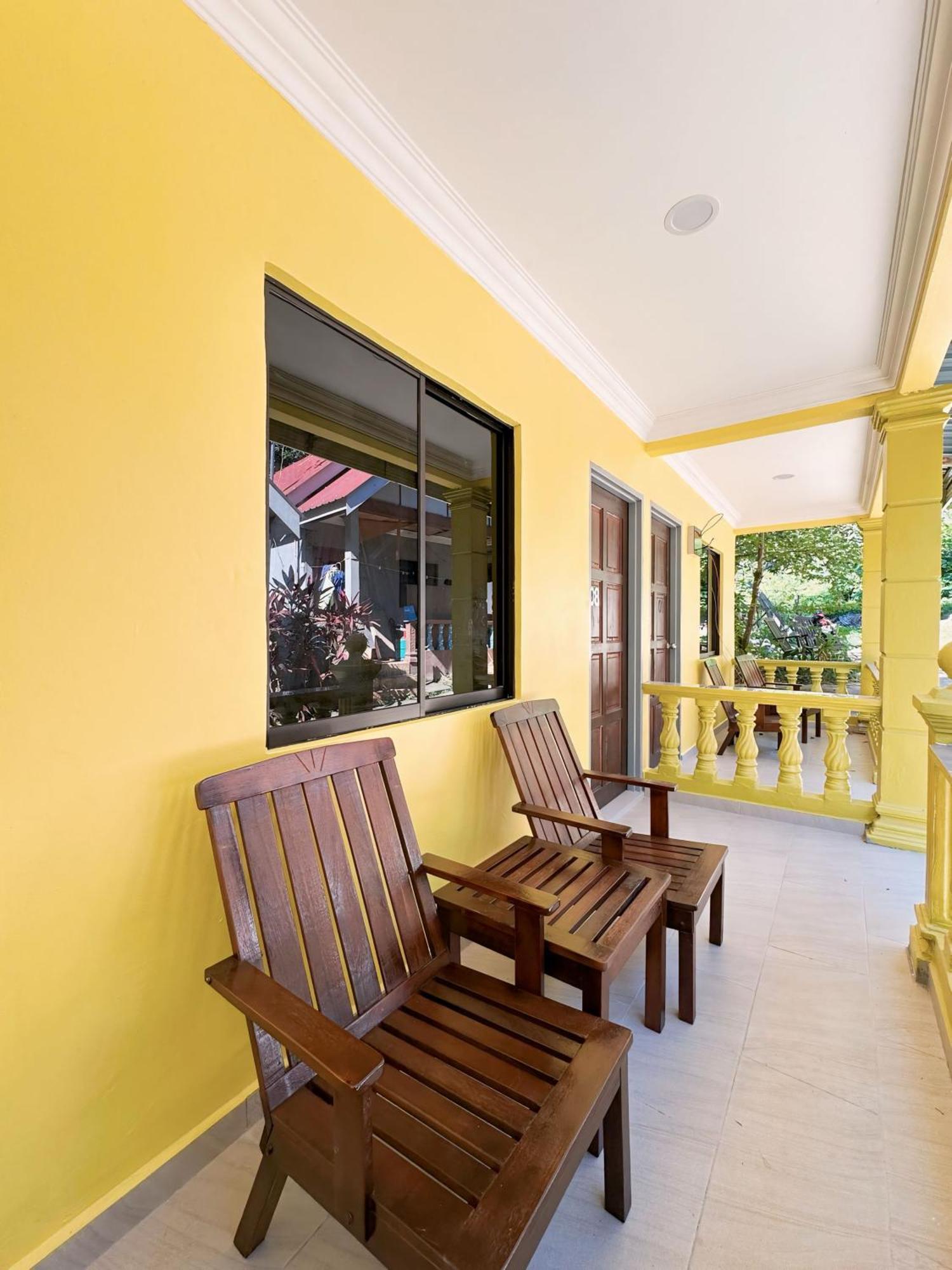 Fiqthya Chalet & Cafe Kampong Ayer Batang Buitenkant foto