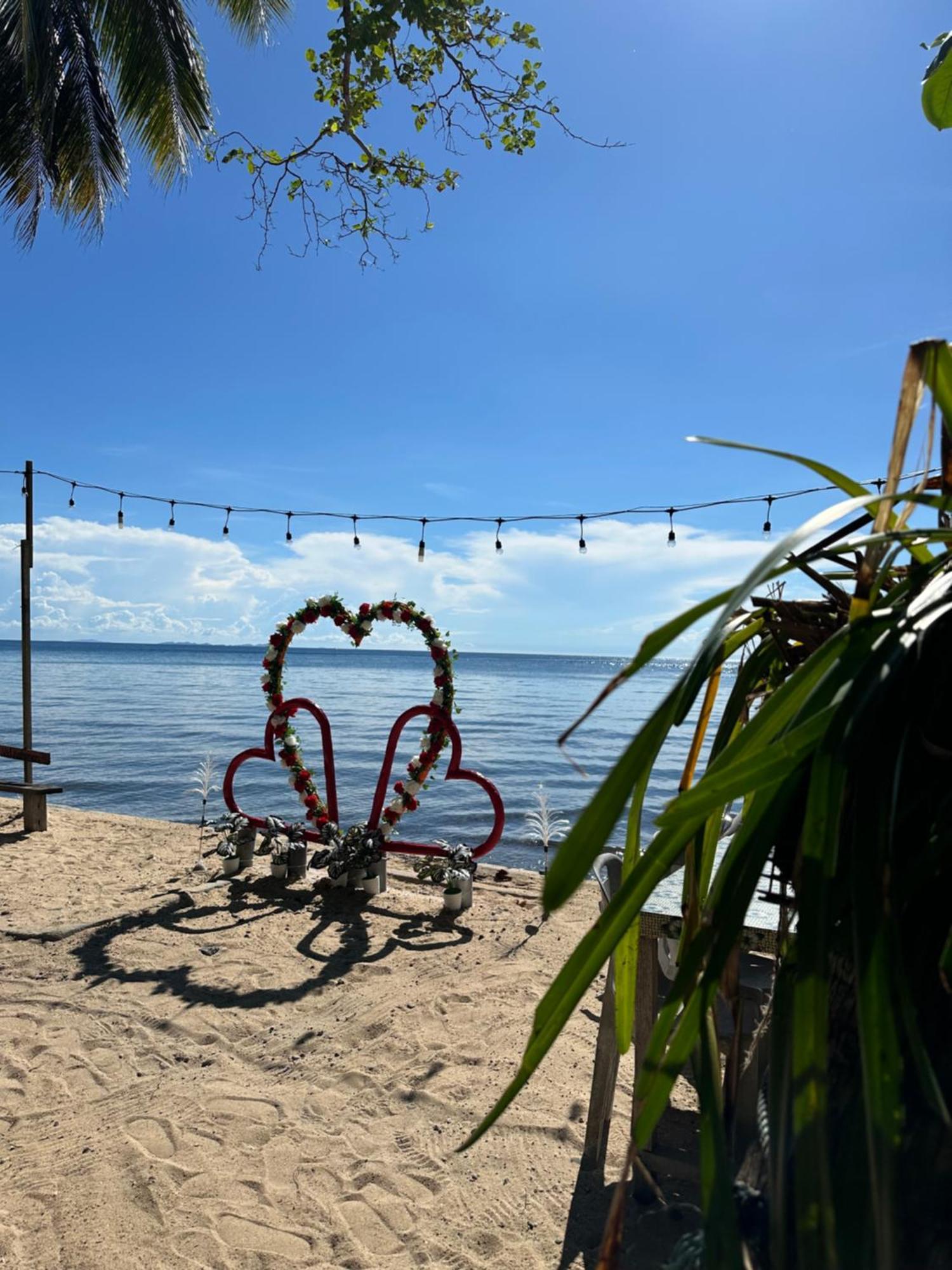 Fiqthya Chalet & Cafe Kampong Ayer Batang Buitenkant foto